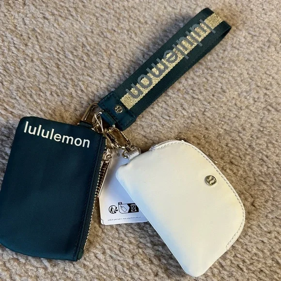 Lululemon wristlet - Picture 1 of 1